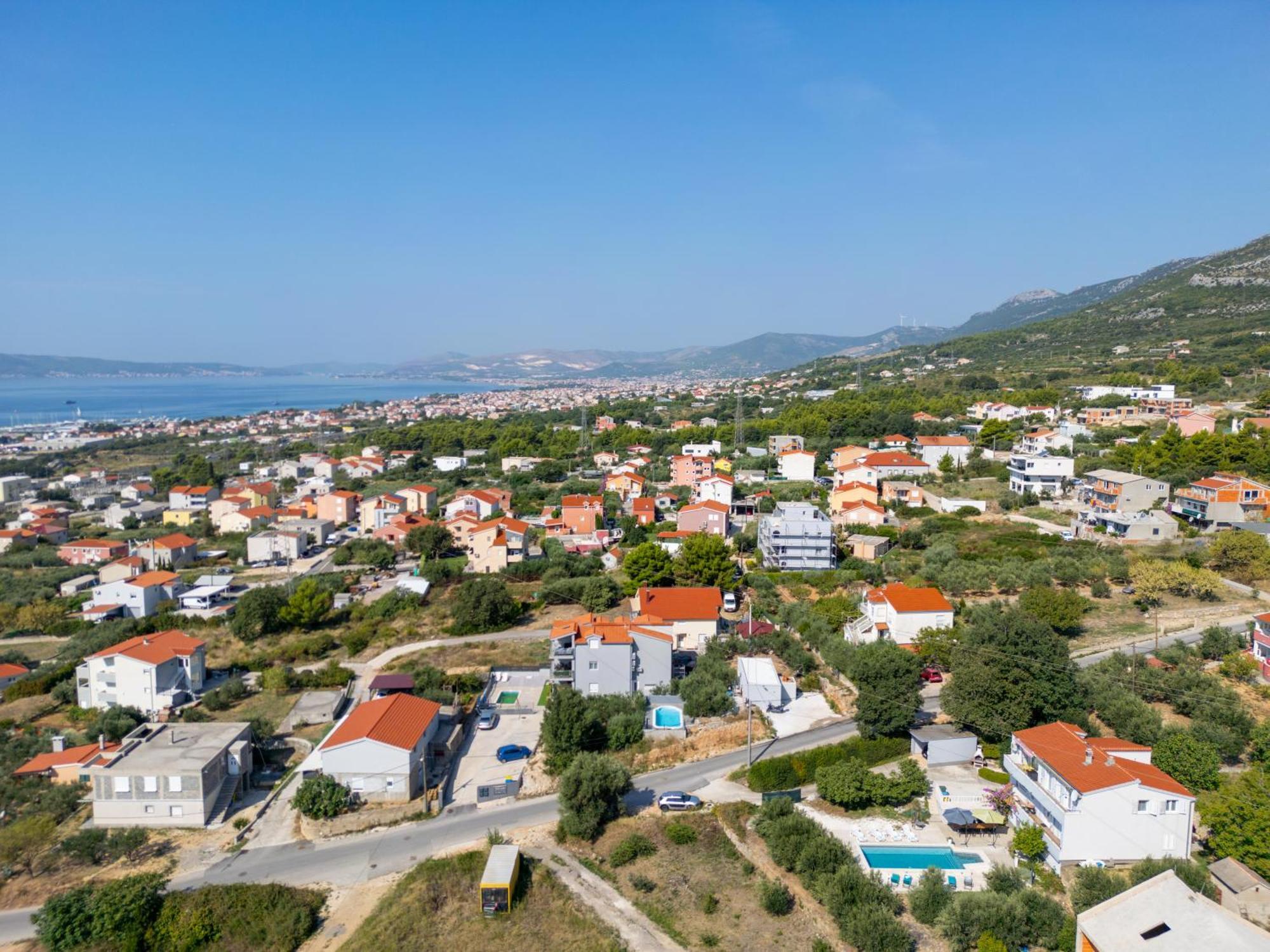 Casa Felice Apartments-Holiday Home Kastela Exterior photo
