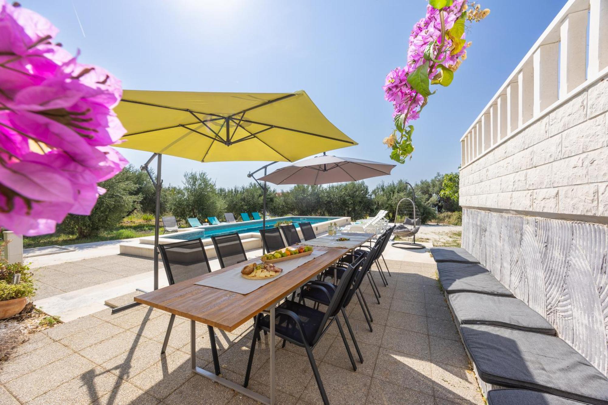 Casa Felice Apartments-Holiday Home Kastela Exterior photo